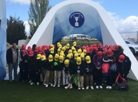 Golf en colegios de la FGM pone una nota de color patriota en el Open de España 2018